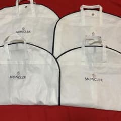 MONCLER ガーメントバッグ ホワイト 4枚セット - メルカリ