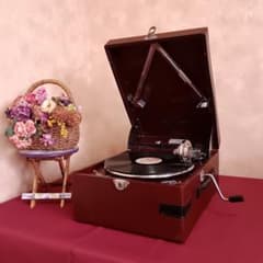 お買得品動作確認済人気品】コロンビア ポータブル型 蓄音機 No.G-241