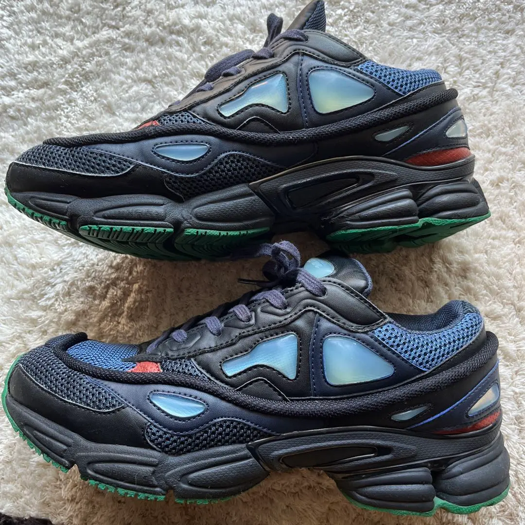 2026年最新】adidas ラフシモンズ OZWEEGOの人気アイテム - メルカリ