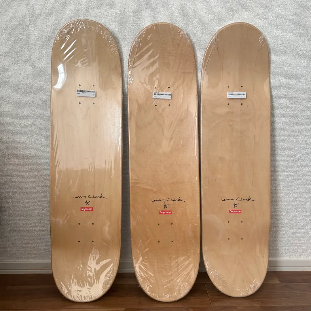 2026年最新】supreme larry clarkの人気アイテム - メルカリ