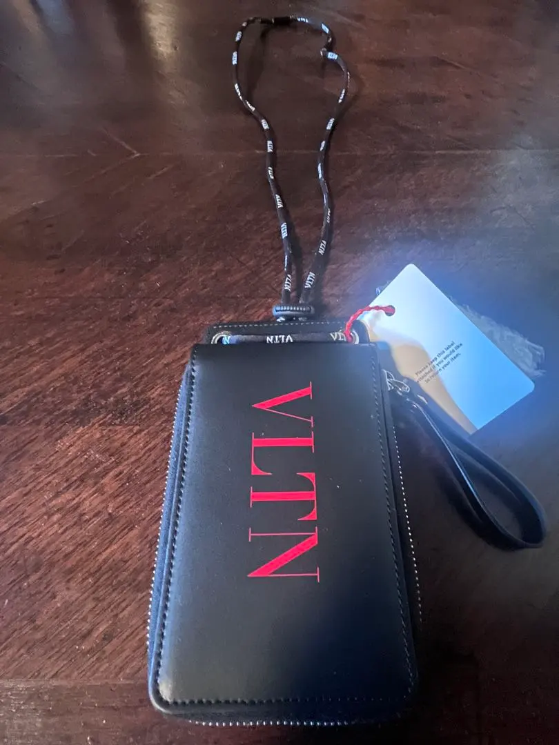 2026年最新】ネックウォレット ヴァレンティノの人気アイテム - メルカリ