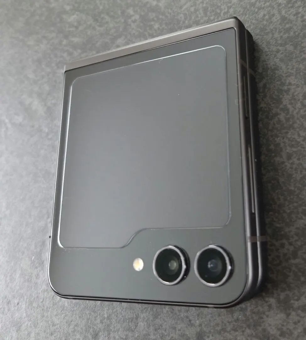 2026年最新】GalaxY z flip5 本体 512の人気アイテム - メルカリ