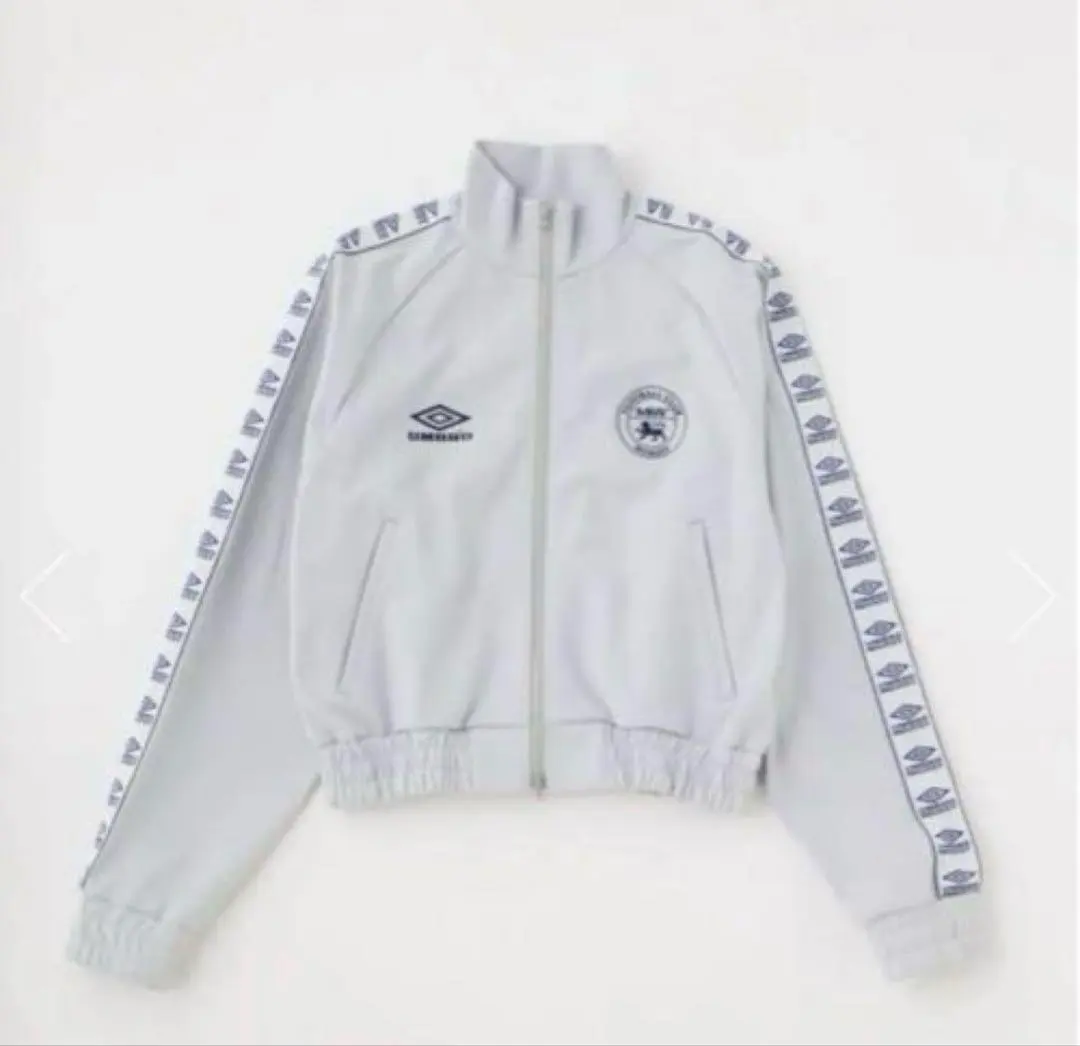 2026年最新】moussy umbro トラックジャケットの人気アイテム - メルカリ