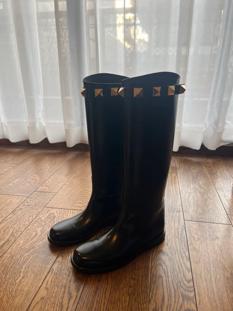 2026年最新】VALENTINO ロングブーツの人気アイテム - メルカリ