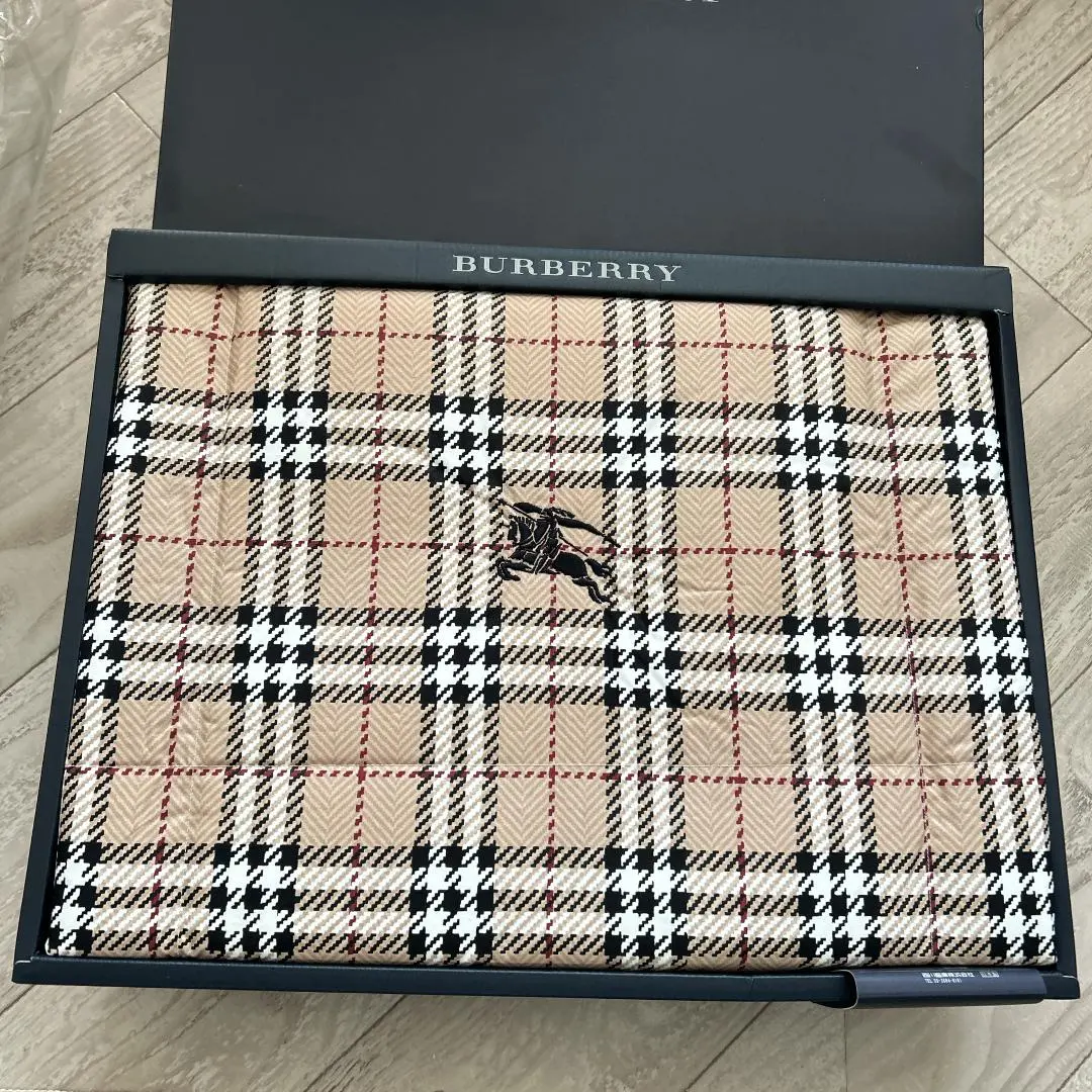 2026年最新】バーバリー 羽毛肌掛けふとんの人気アイテム - メルカリ