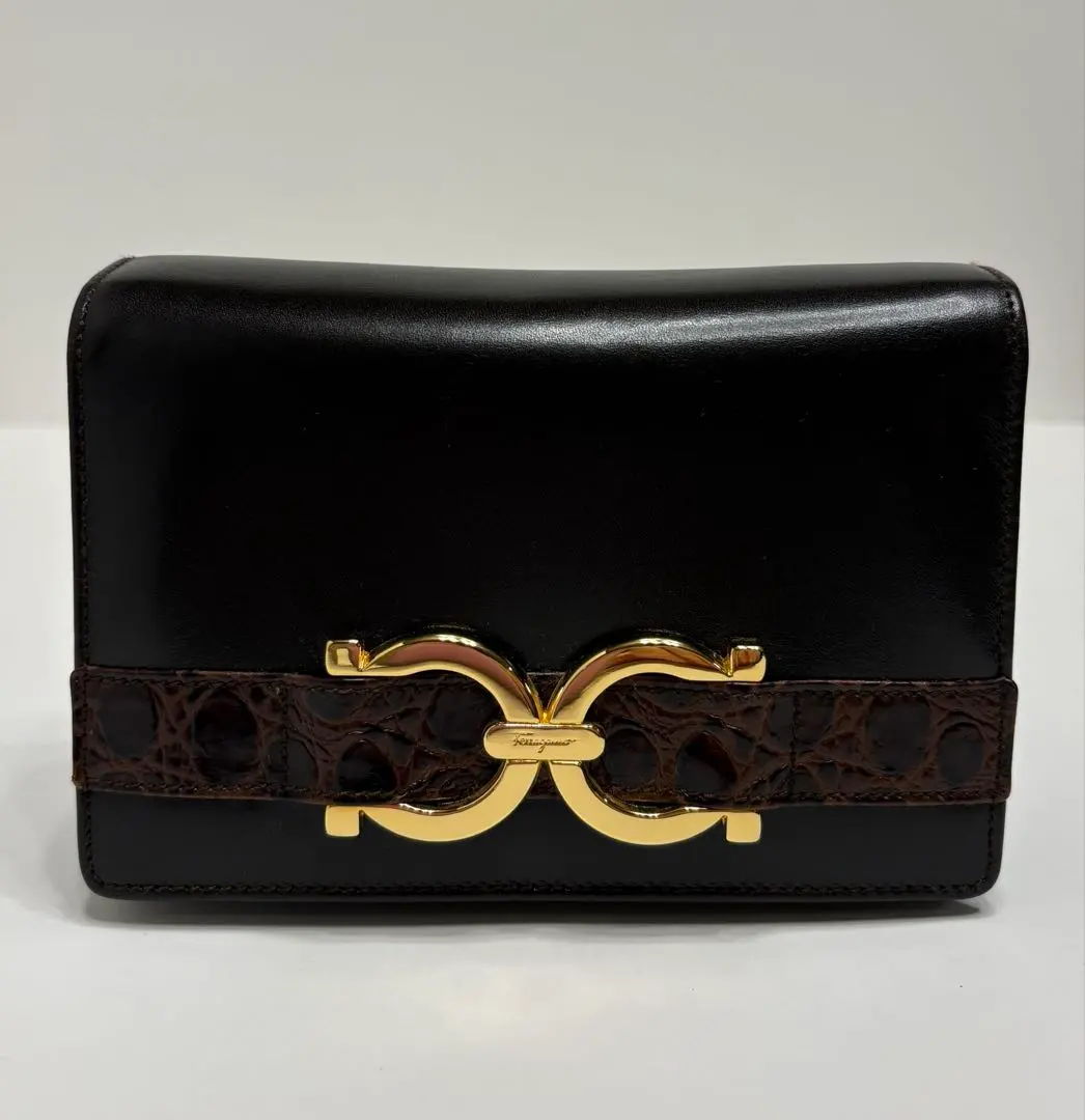 2026年最新】フェラガモ パーティバッグの人気アイテム - メルカリ