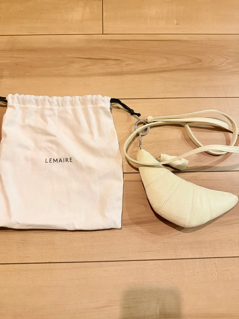 2026年最新】LEMAIRE ポーチの人気アイテム - メルカリ