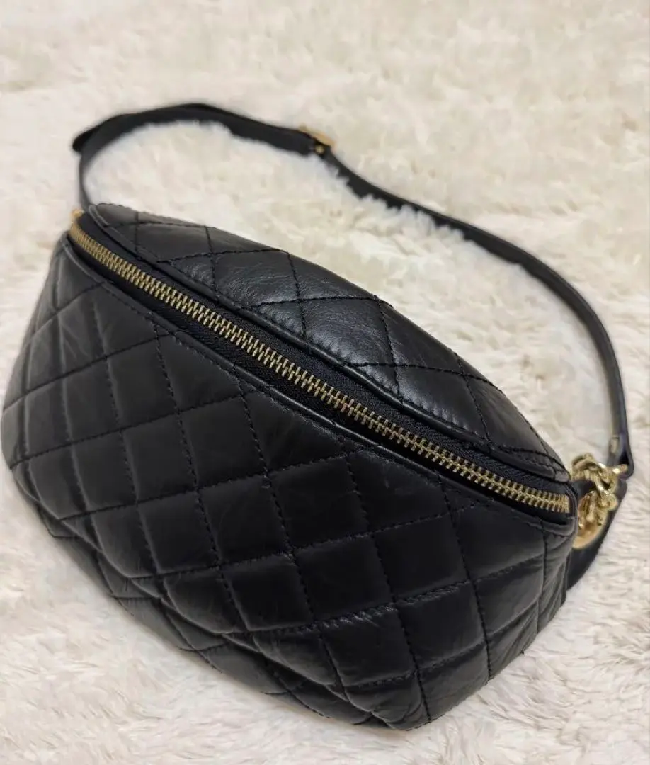 2026年最新】オウレンティ ボディバッグの人気アイテム - メルカリ