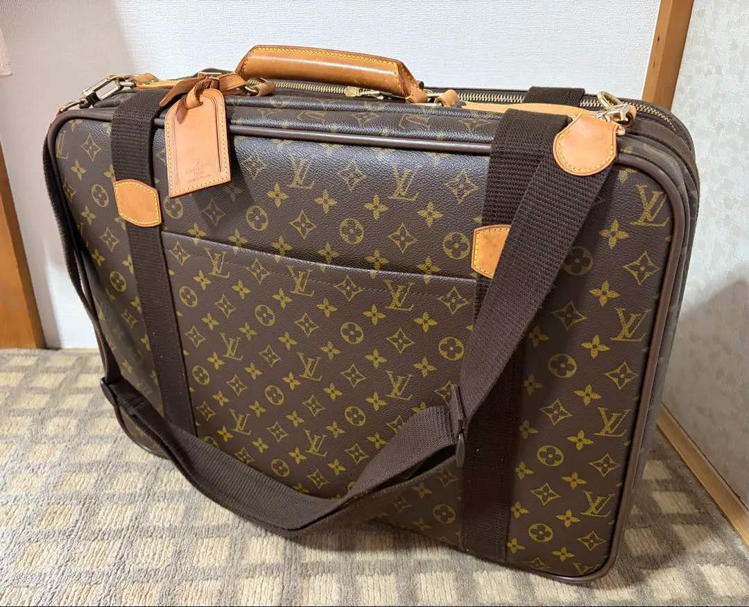 2026年最新】ヴィトン サテライトの人気アイテム - メルカリ