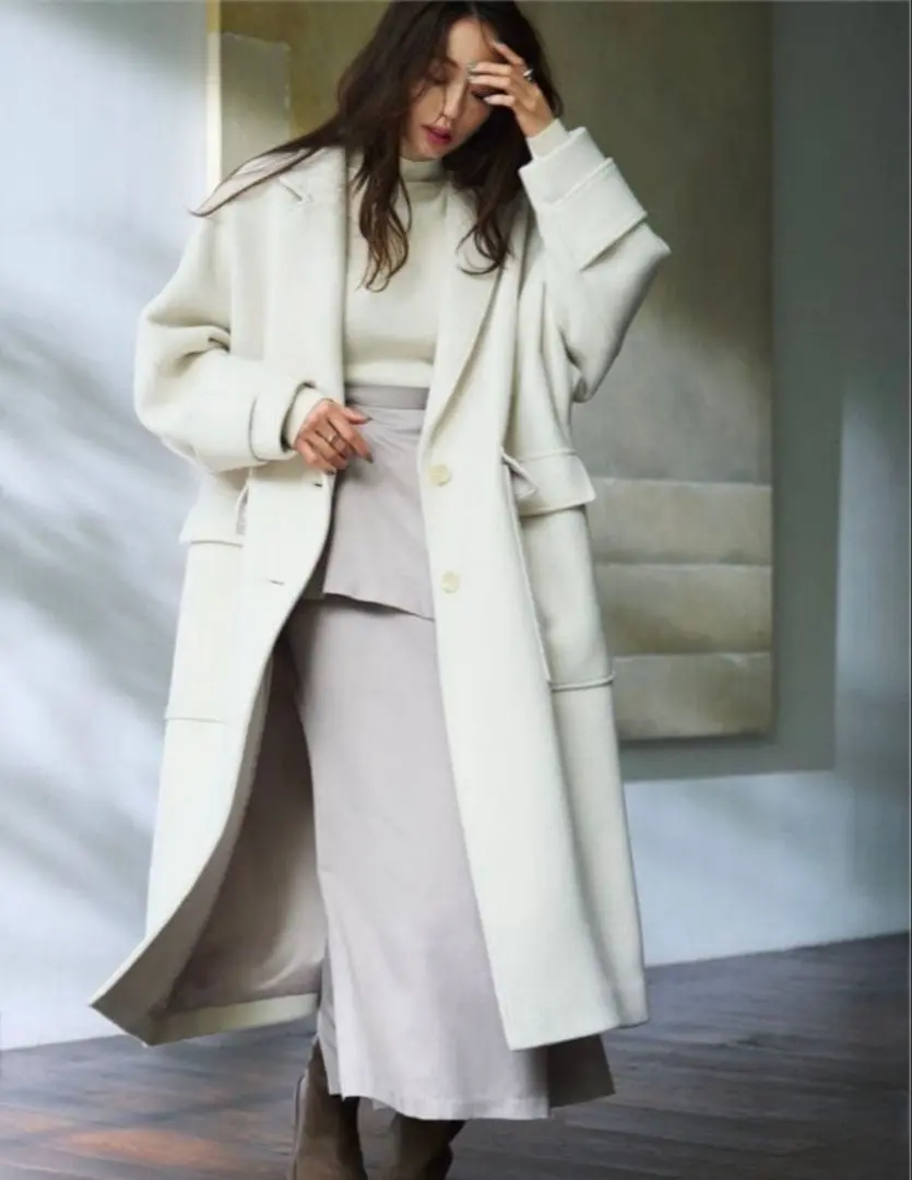 2026年最新】emmi atelier ロングコートの人気アイテム - メルカリ