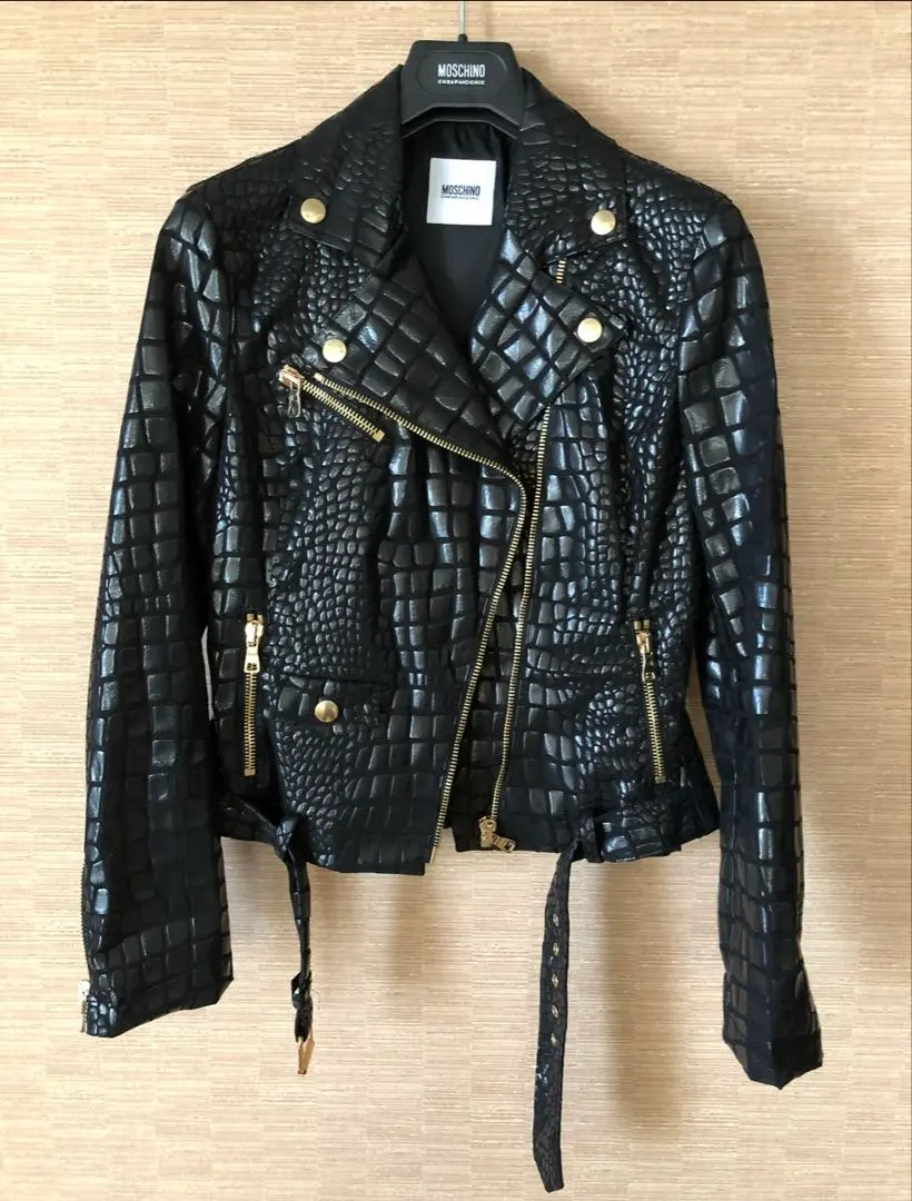 2026年最新】MOSCHINO モスキーノ ライダースの人気アイテム - メルカリ