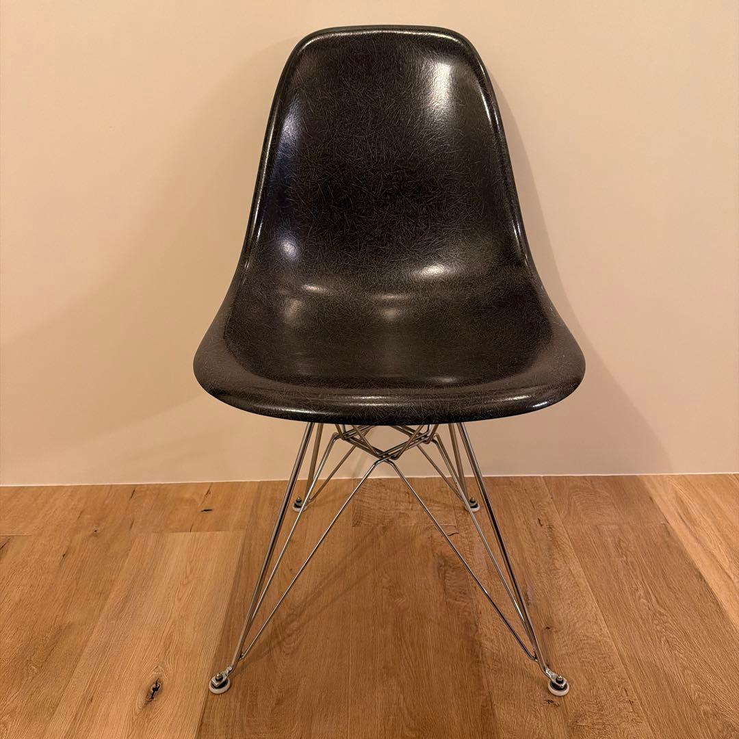 イームズ モダニカ サイドシェルチェア Fiberglass Side Shell Chair サイドシェルチェア (FRP) / MODERNICA