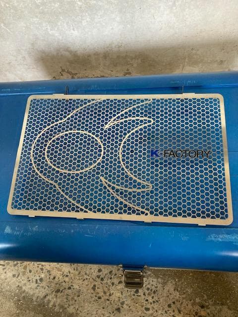 ZRX1200DAEG用 K-FACTORY ラジエターコアガード 中古 - メルカリ