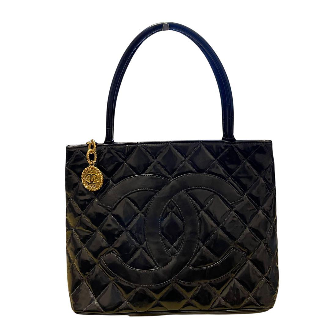 ば*ん様 CHANEL シャネル ハンドバッグ エナメル マトラッセ ココマーク CHANEL シャネル 復刻版 エナメル ココマーク マトラッセ ハンドバッグ