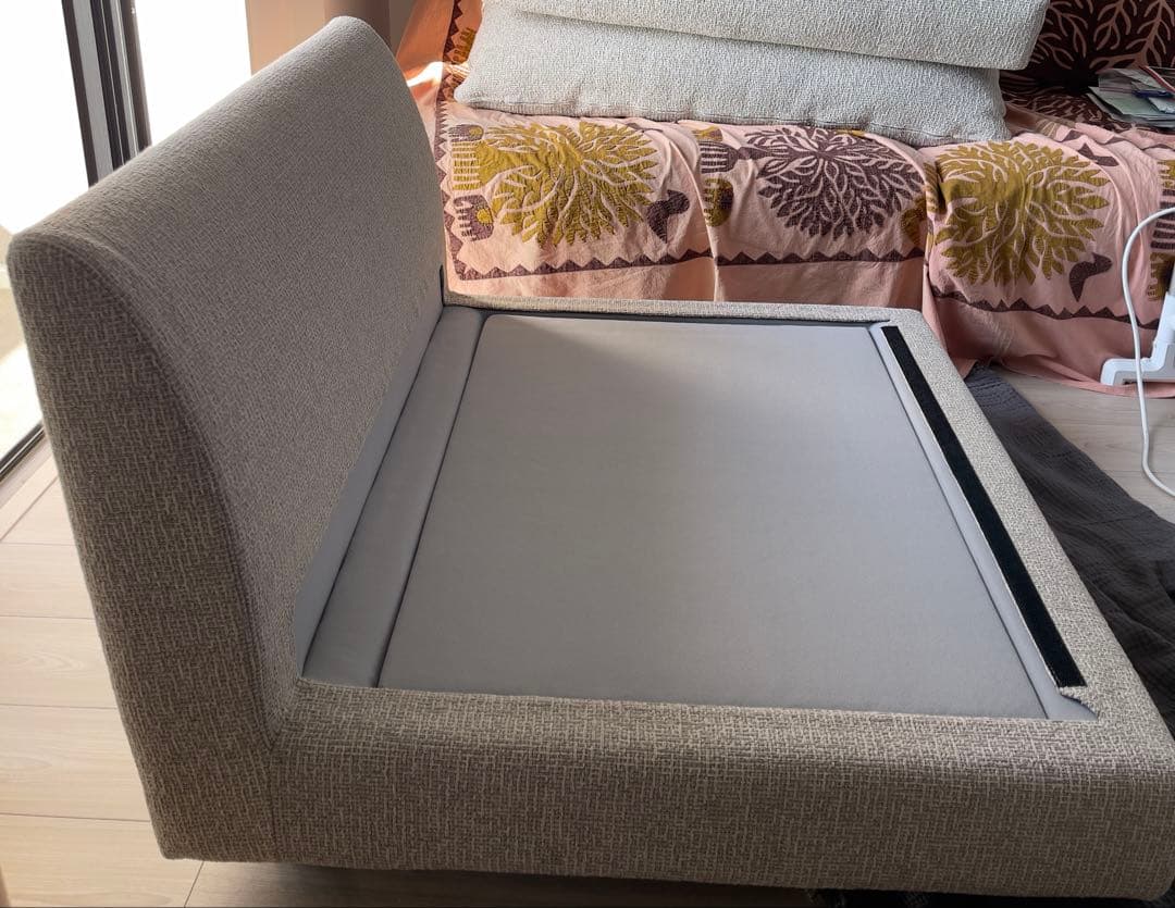 アルフレックスA•SOFA es 100 アームレスソファ(2台ある内の1台目