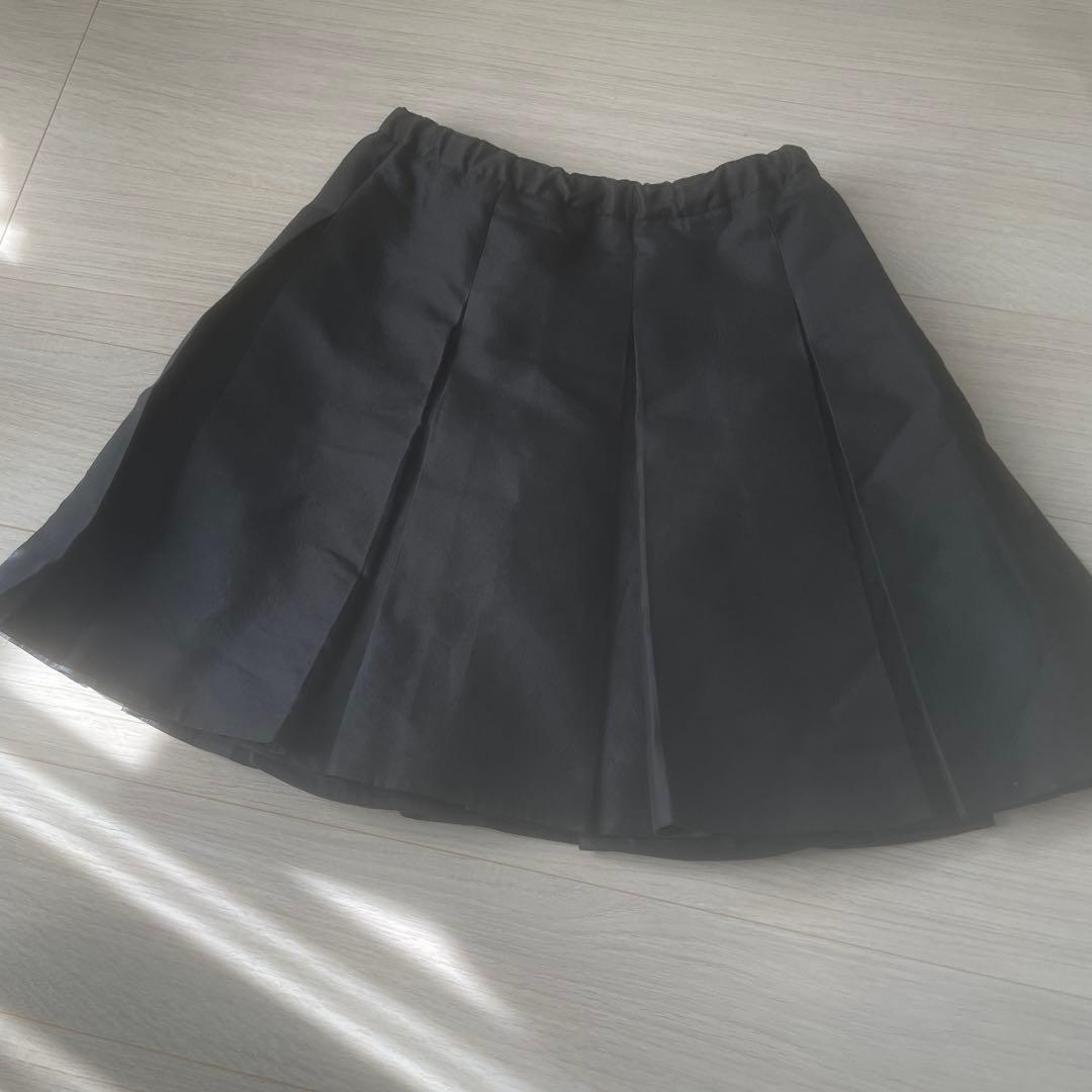 最終お値下げ！PRADA膝丈プリーツスカート - メルカリ