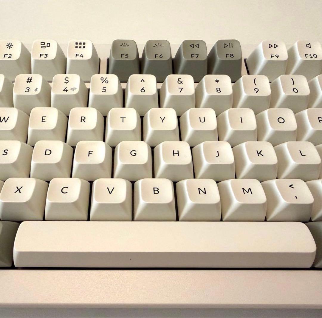 Keychron Q1 Max 75% ワイヤレスキーボード US配列 バナナ軸 - メルカリ