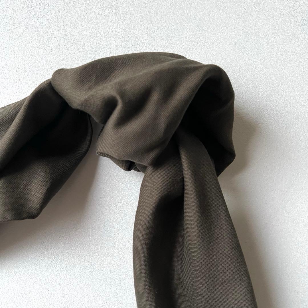 Sale】 THE ROW Square Scarfコットン オリーブ