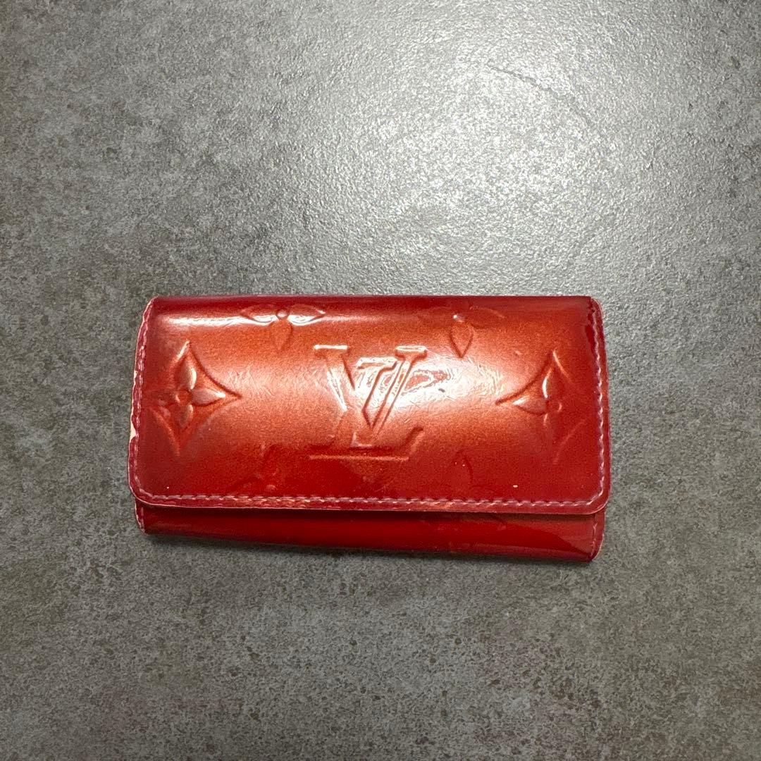 Louis Vuitton レザーキーケース レッド - メルカリ