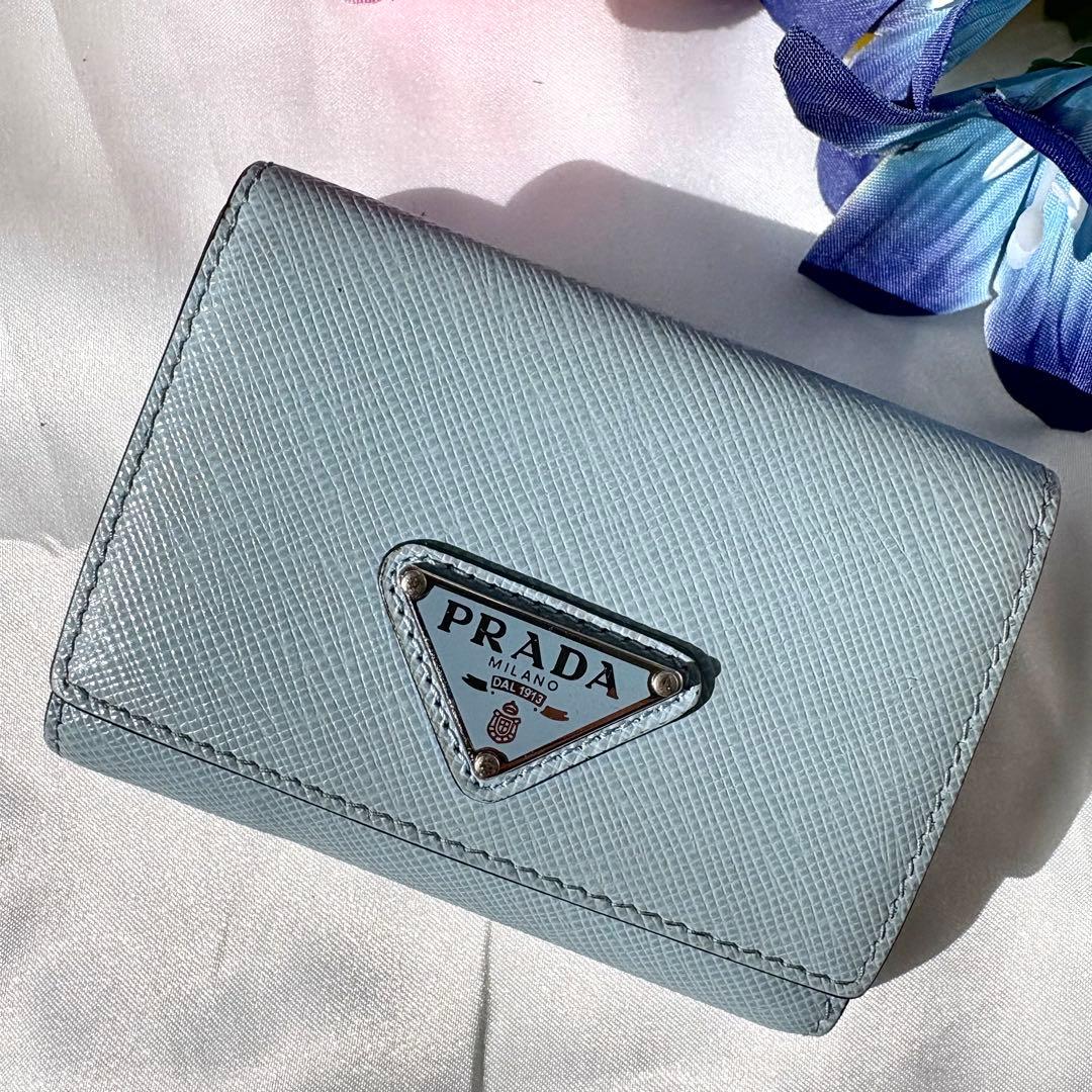 極美品✨プラダ 折り財布 三角ロゴ サフィアーノレザー ライト