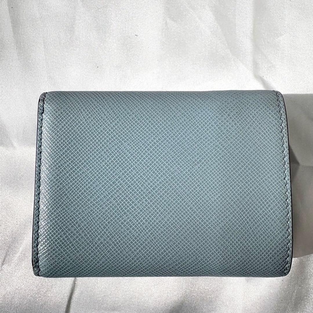 極美品✨プラダ 折り財布 三角ロゴ サフィアーノレザー ライト
