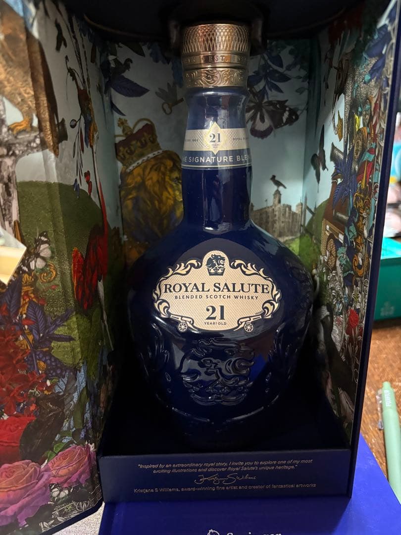 【未開封/箱付】ロイヤルサルート 21年 青ボトル スコッチウイスキー 楽天市場】ロイヤルサルート 21年 700ml 40度 青 サファイヤ ブルー 箱