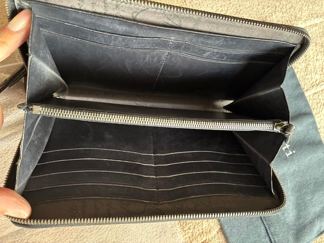 希望額へ ベルルッティ オーガナイザーラウンドジップ カリグラフィー