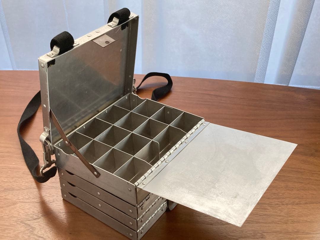 シ*ン様 リチャードソン「チェストフライボックス」4段 - メルカリ