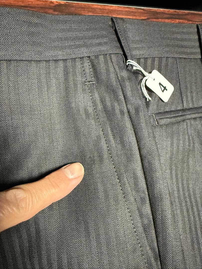 専用BB4新品未使用！英国服地ウール100%！上質なダークブラウンスーツ