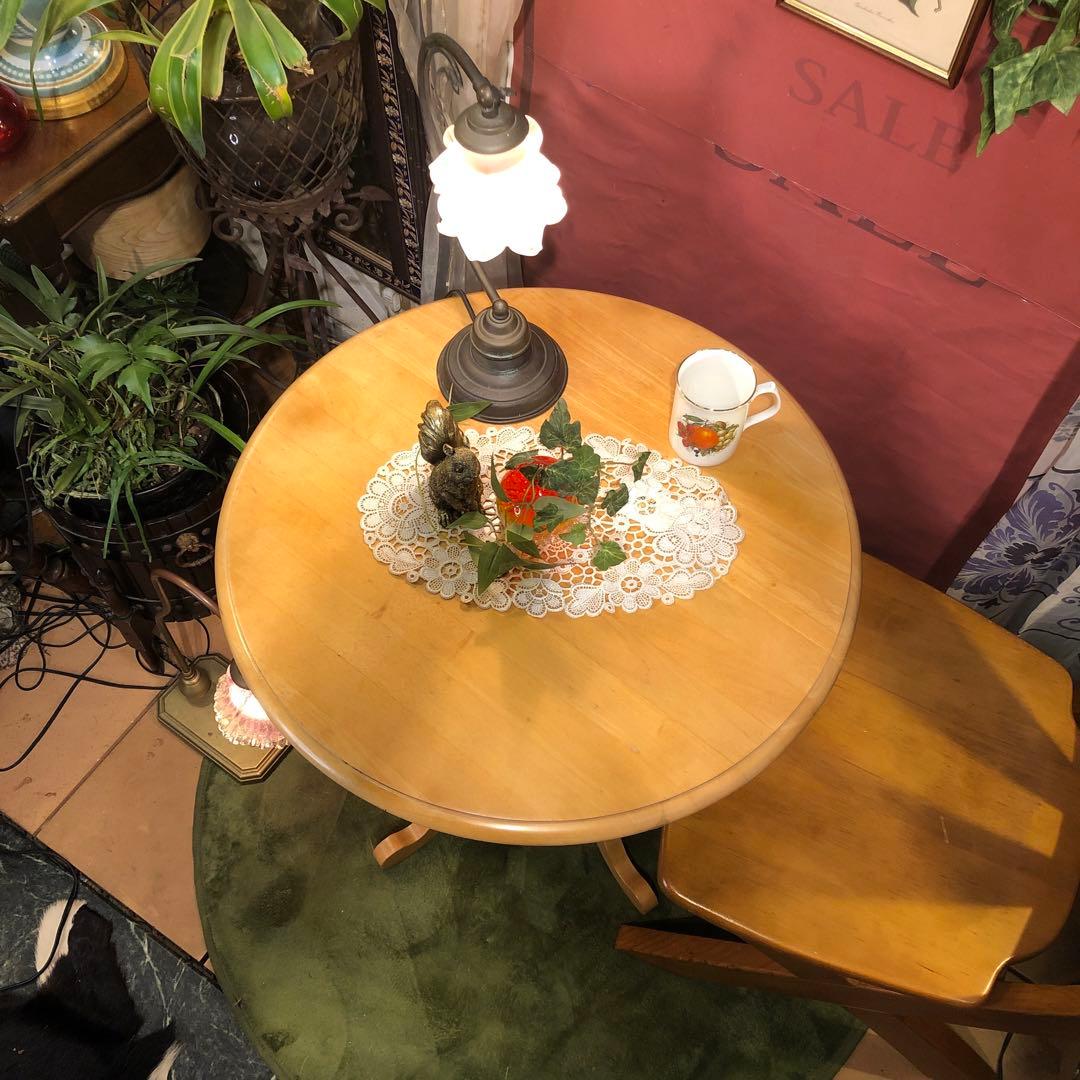 70's ヴィンテージ スピンドルレッグ コンパクト ラウンドテーブル