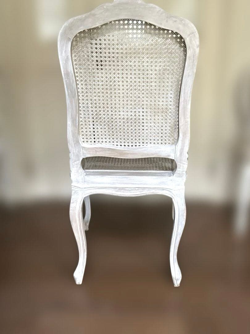 バラのレリーフフランスアンティーク調ラタンホワイトチェアシャビー