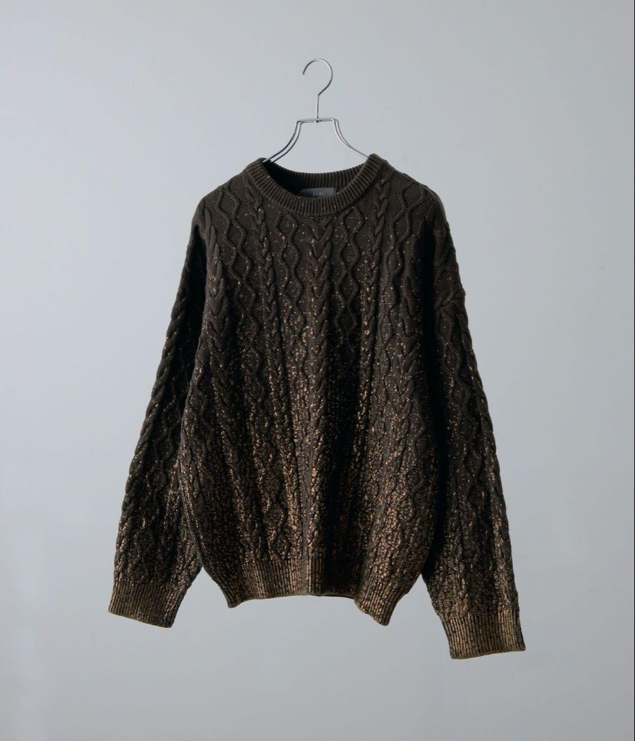 CLEL 箔プリントケーブルクルーネックニット ブラウン Sの通販はau PAY