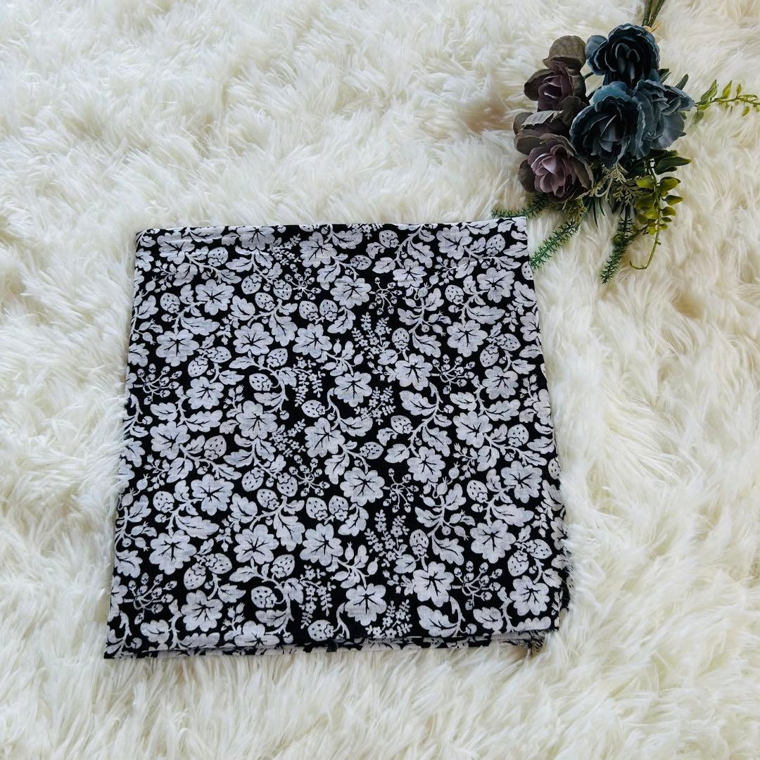 美品☆オールドマンズテーラー ワイルドベリーガーゼショール 黒白