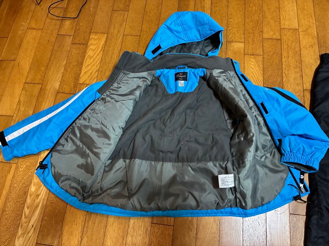 名前記入あり 2回使用 スキーウェア ロシニョール 160センチ - メルカリ