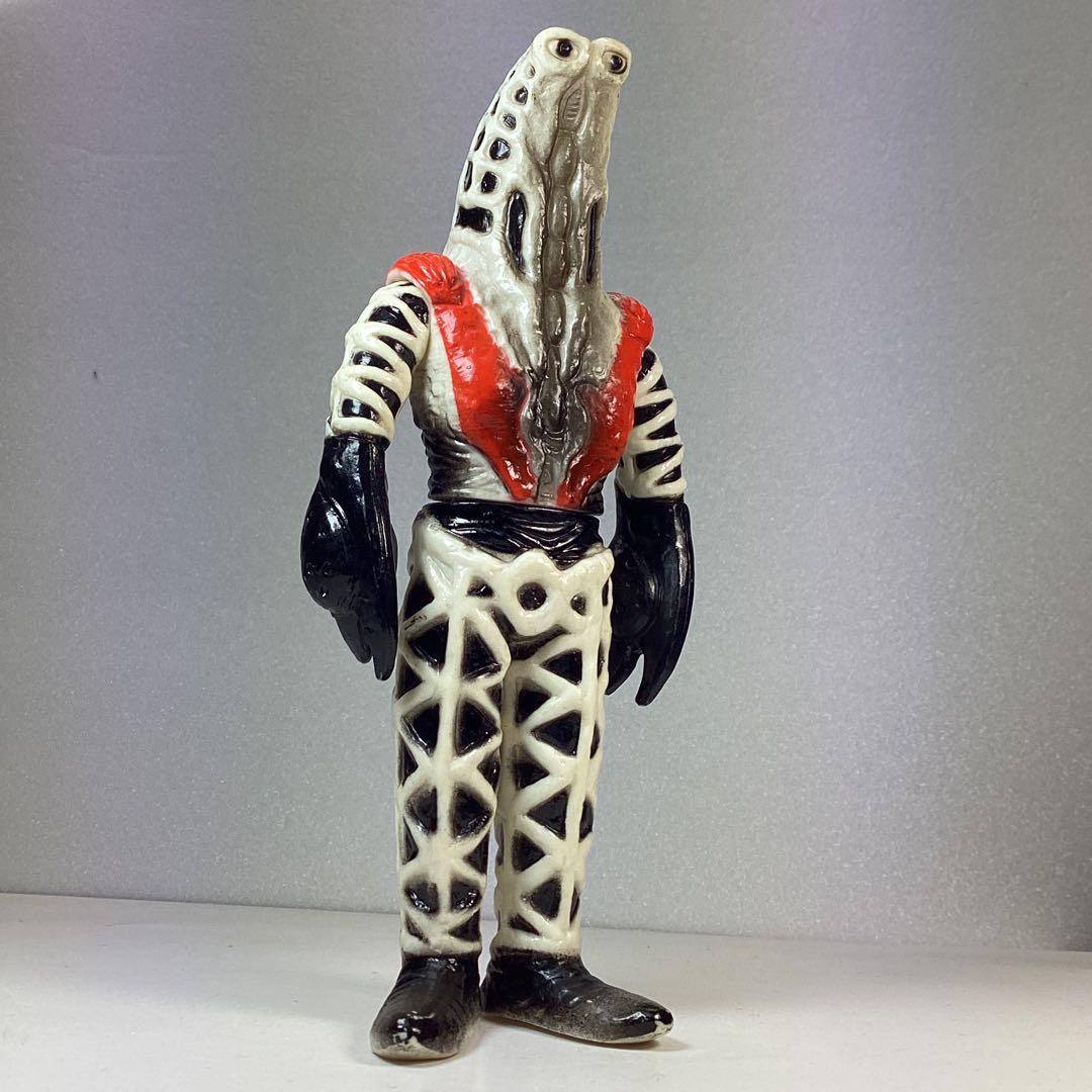 1983 JAPAN ゴドラ星人 旧ウルトラ怪獣シリーズ - メルカリ