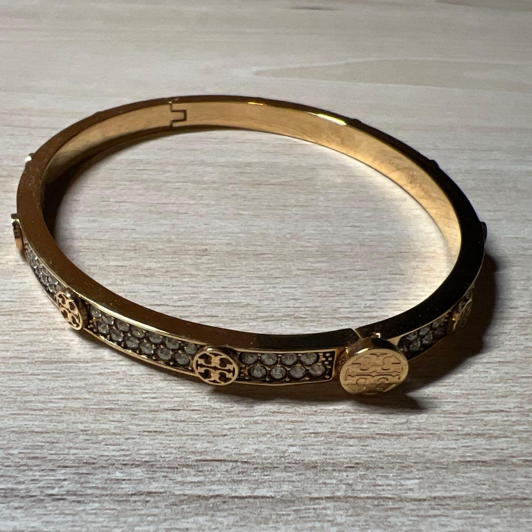 トリーバーチ　アイコン パヴェ スタッズ ヒンジブレスレット 5mm アイコン パヴェ スタッズ ヒンジブレスレット 5mm: レディース