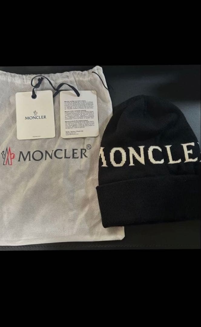 MONCLER ブラック ニット帽 保存袋付き ブラック ニットキャップ : ハット＆ベレー 向けの メンズ | モンクレール