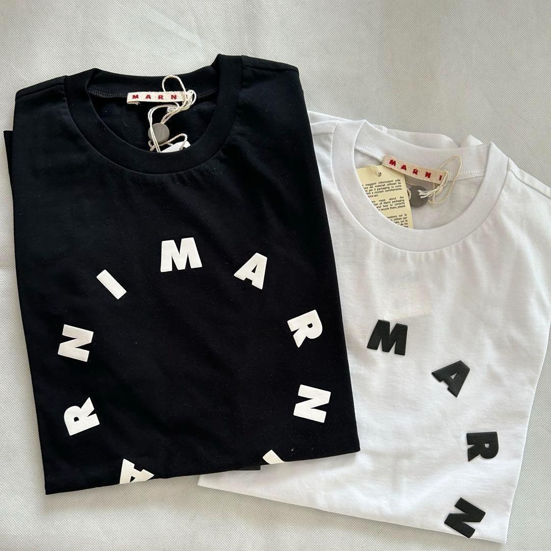 【新品】大人もOK MARNI シャツ 半袖 ロゴ ブラック 12Y 150cm MARNI】 胸ポケット ロゴ Tシャツ 大人もOK SS24 (MARNI/キッズ用