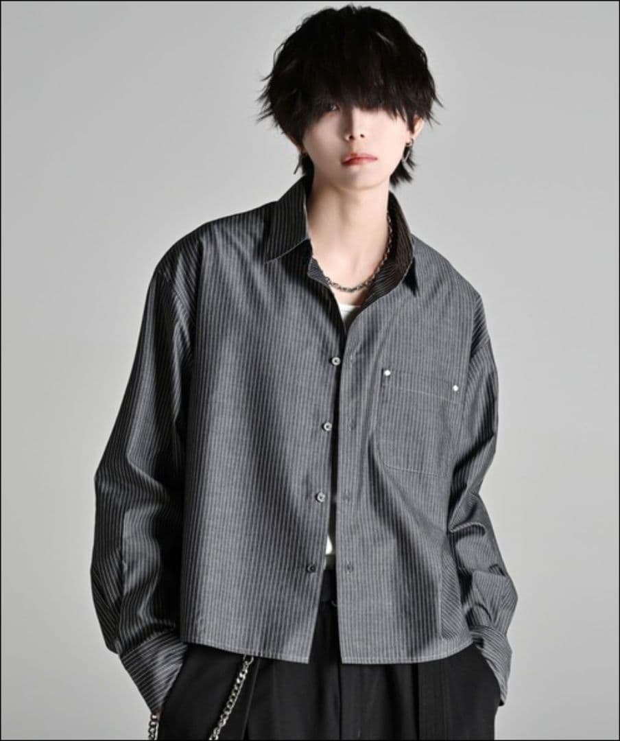 ADRER クロップド・レギュラーカラー・シルエット・シャツ Black1 L