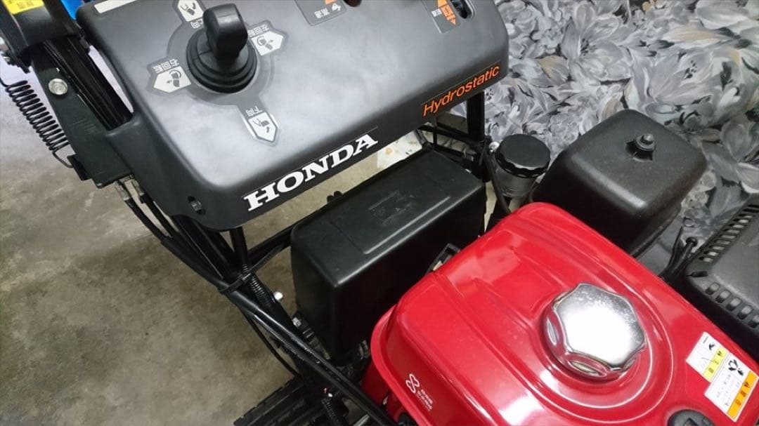 P様専用 Honda HSS970 除雪機 キャタピラー式 - メルカリ