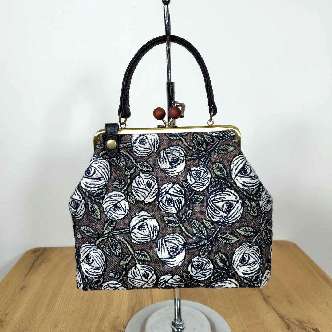 ミナペルホネン/rosyロージィーブラウン/木玉がま口ショルダー本革