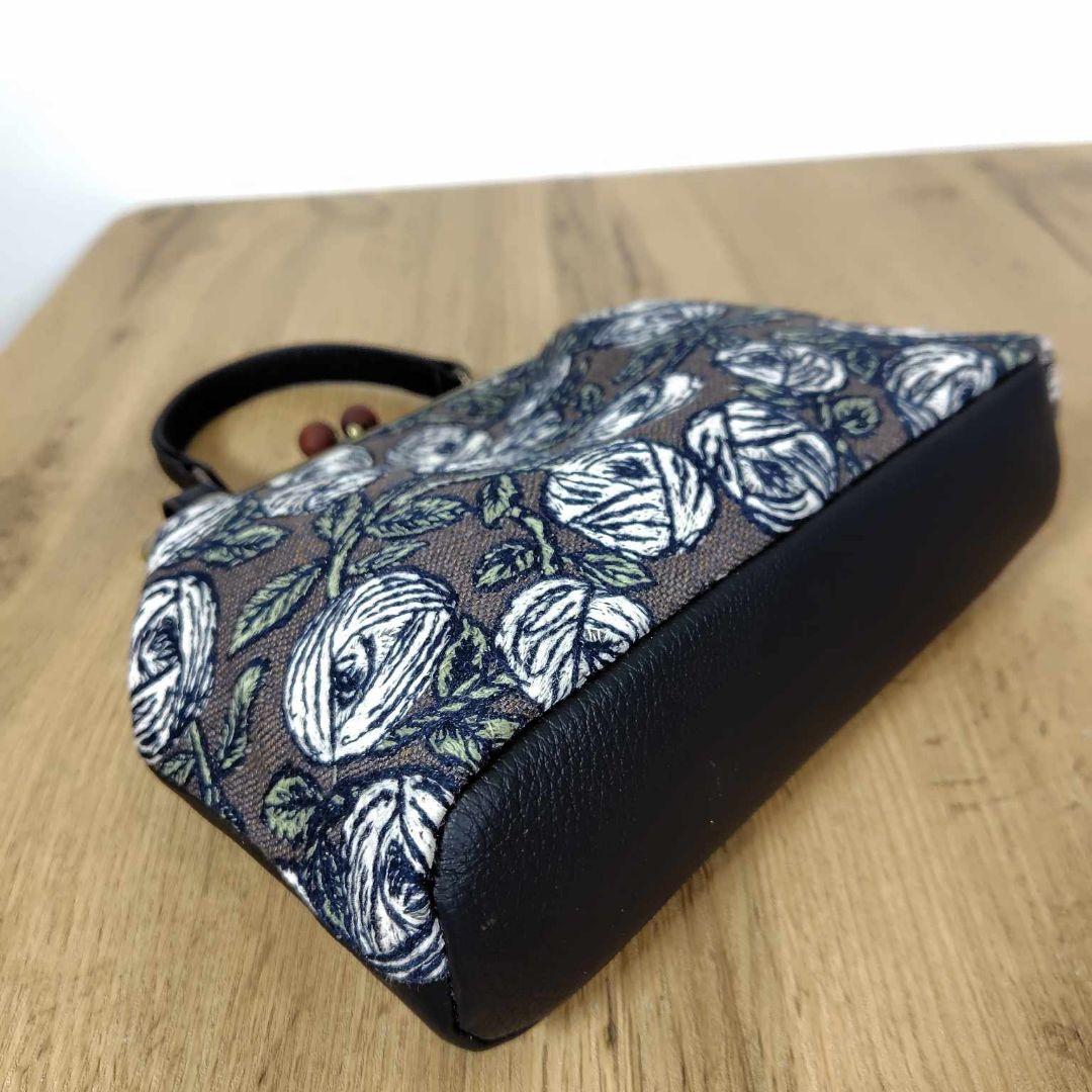 ミナペルホネン/rosyロージィーブラウン/木玉がま口ショルダー本革