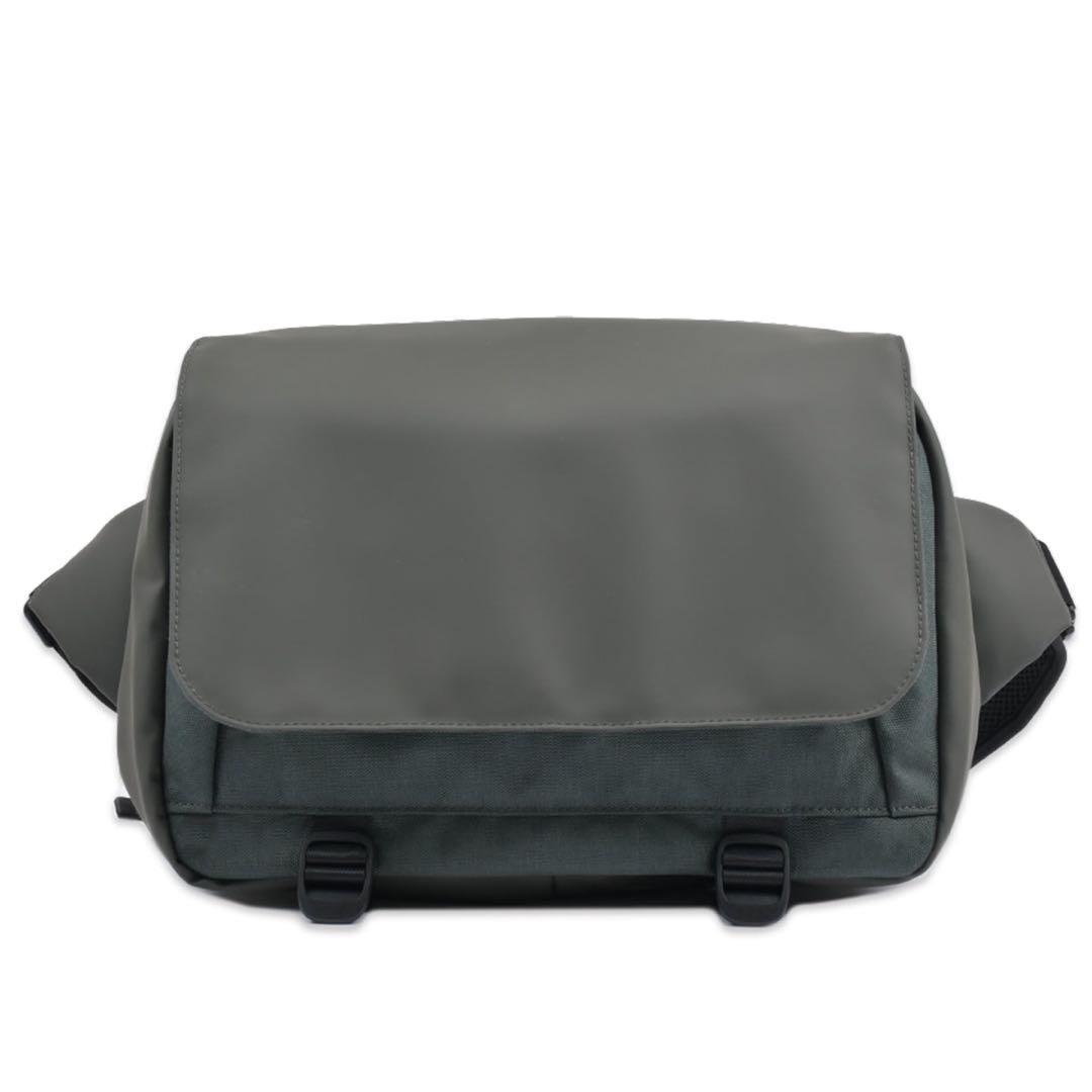 新品未使用　TOUGH BIG SLING BAG KHAKI TOUGH BIG SLING BAG