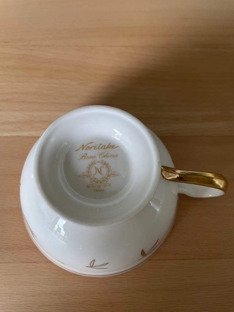 未使用】ノリタケボーンチャイナ ティーカップ&ソーサー 2客セット