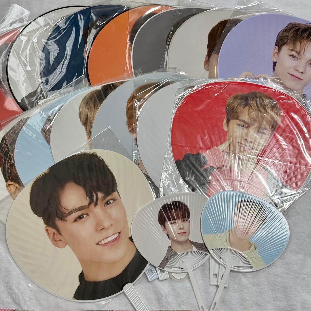 即購入⭕️】SEVENTEEN バーノン うちわ - メルカリ