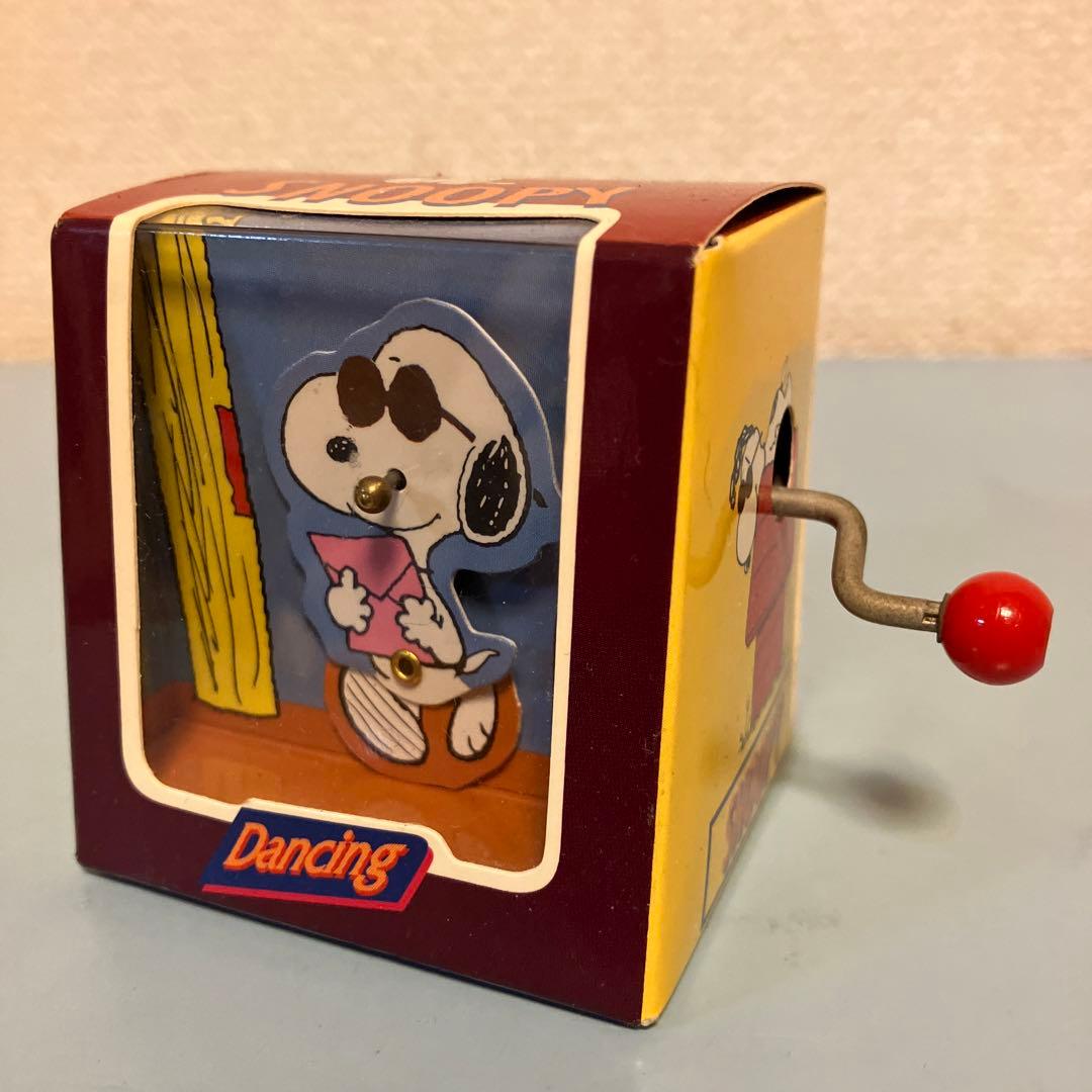 ダンシングスヌーピー箱型手巻き式オルゴール いとしのクレメンタイン