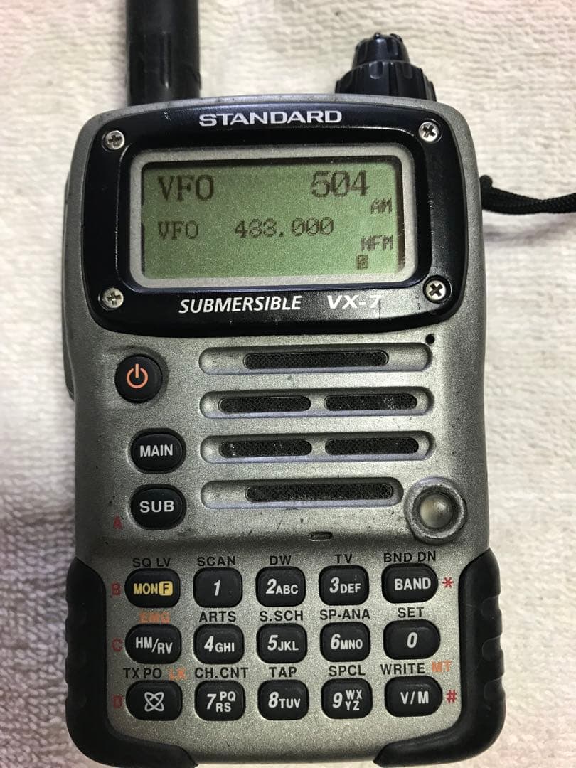 VX-7 50/144/430MHz（受信504KHzー998MHz）