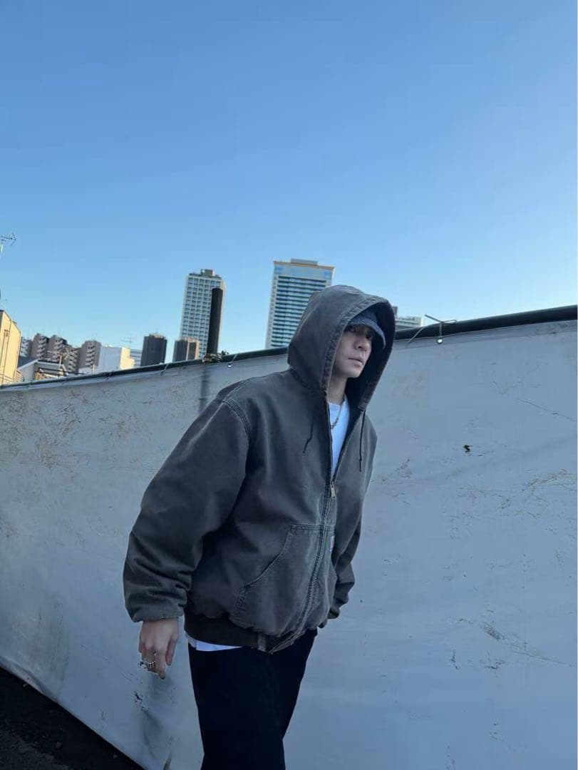 Carhartt アクティブジャケット 岸優太着用モデルと同配色 ブラウン