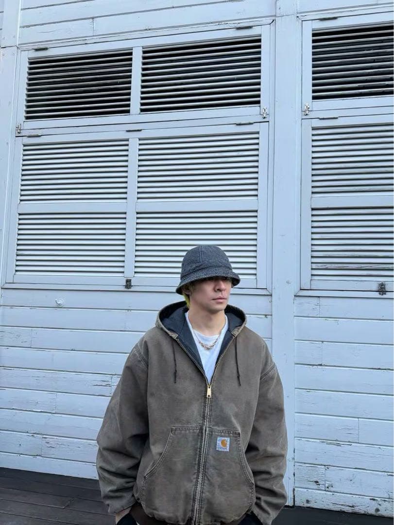 Carhartt アクティブジャケット 岸優太着用モデルと同配色 ブラウン