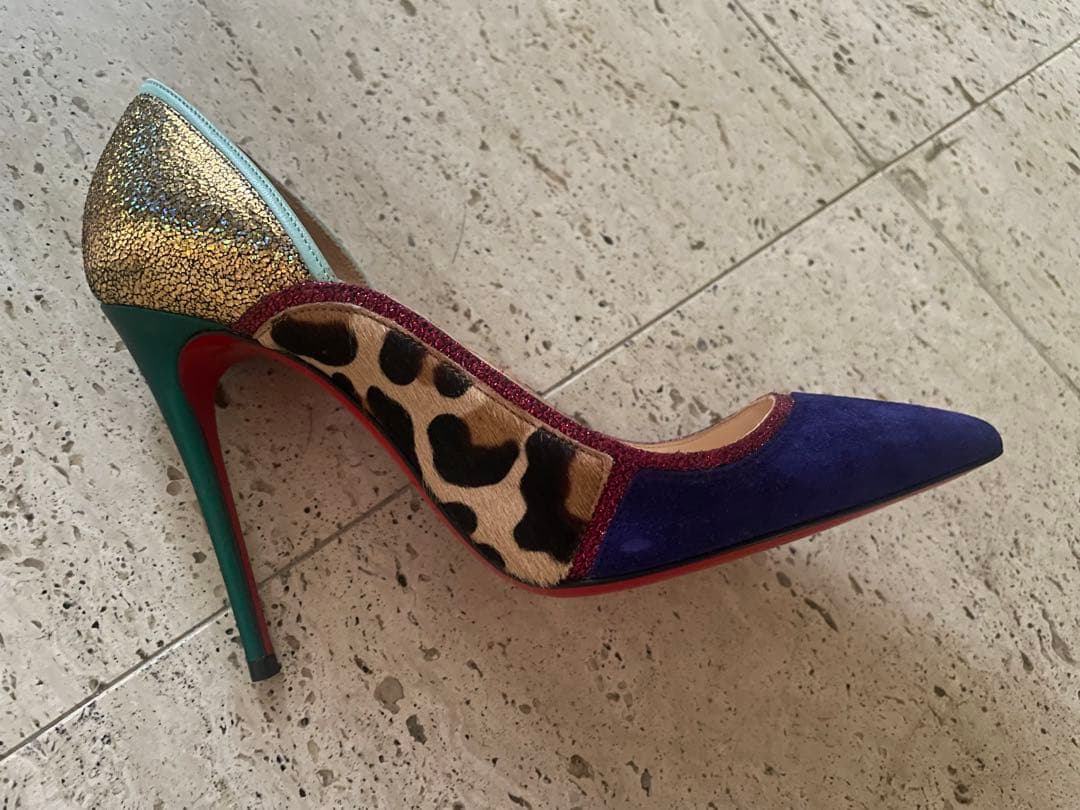 クリスチャンルブタン レオパード マルチカラー パンプス - メルカリ